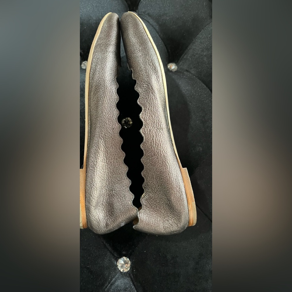 Chloe Shimmering Silver Scalloped Flats - Picture 11 of 14